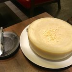 チーズ＆ミート DEVIL CAFE - 超濃厚卵のカルボナーラ¥1058(税込)…の準備