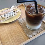 CHIN JUKAN POTTERY - カフェラテとアイスキャンディー