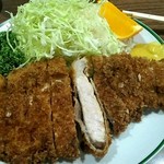 とんかつ 石坂 - こんがり揚げてあります