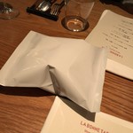 ラ・ボンヌターブル - 