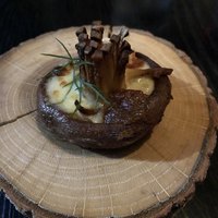 ラ・ボンヌターブル - 
