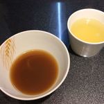 Japanese Soba Noodles 蔦 - つけ汁と4種地鶏の割スープ