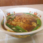 金隆閣 - 昼のセットの「台湾ラーメン」
