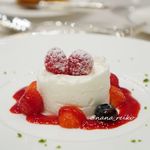 パレスホテル東京 - フランス アンジュ地方伝統のチーズケーキ フランボワーズのクーリと共に