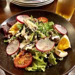Bistro清水亭 - 平日限定お一人様セットのサラダ。燻製玉子入り( ^ω^ )