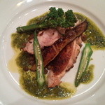 グラナート - ●●鶏もも肉のソテー・バジリコソース●●