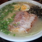 ラーメン櫻島 - チャーシュー一枚入り　【　２０１１年８月　】