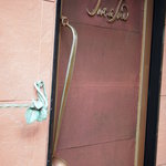 トゥ・ラ・ジョア - ドアノブが・・・