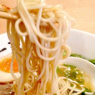 女子に嬉しいヘルシーな”こんにゃく麺”も人気！