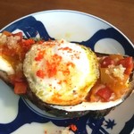 ブリコラージュ ブレッド アンド カンパニー ダイニング・カフェ - アリスの卵、リピートです (*´∀｀)ﾉ 20180731　トロリと流れ出る黄身が、パンとラタトゥイユに絡んで、美味しかったなぁ～♡　カリッと端の白身も、絡めてまた別のおいしさが楽しめました。
