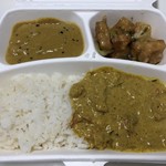 アジアンランチ - ランチボックス 白米 650円 ※メルマガ会員50円引き
            コロンボカレー(チキン), バンコクソフト揚げ豆腐のサワークラッシュピーナッツソースがけ, 栗カボチャのカレー
            2018年7月31日ランチ