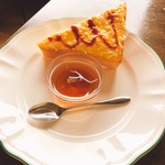 珈琲時波 - 料理写真:サービスのたまごトーストと紅茶ゼリー