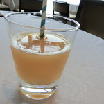 広東料理 センス - リンゴジュース(955円+税)