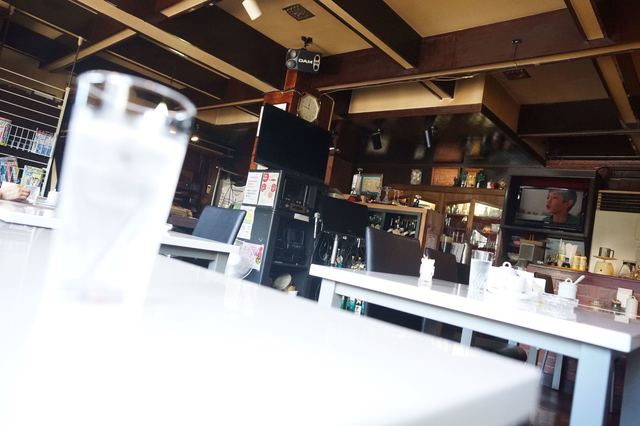 Ladies House photo 4