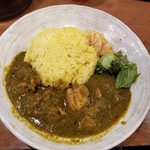 SPICY CURRY 魯珈 - ミント薫る！ニルギリチキンカレーのライス大盛