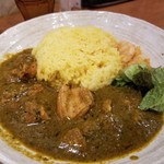 SPICY CURRY 魯珈 - ミント薫る！ニルギリチキンカレーのライス大盛