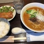 中華料理 たんたん房 - ♪たんたん麺　¥800