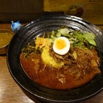 SPICY CURRY 魯珈 - ろかプレート（ラムビンダルカレー）