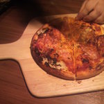 海鮮楽屋 福福屋 - ピザ