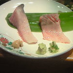 亀喜寿司 - 戻りカツオのハラス刺し ◆秋のカツオは脂がのって旨い