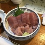 鳥こう - まぐろ。身がしまってます。