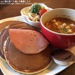 Living cafe - スープ＆パンケーキセット