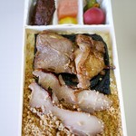 たかべん - 鶏めし弁当　900円