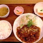 かわず - 煮込みハンバーグランチ　800円