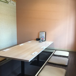 【個室】＜6名様＞までのお部屋は、小宴会にぴったり。
