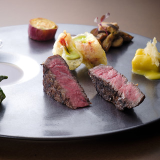 You will be overwhelmed by Meat Dishes made with local branded beef “Miyazaki beef”