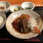 ＣＡＮＴＥＲＡ - 金目鯛かぶと煮付け 1200円。