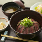 和牛ステーキ丼