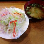 寿司鉄 - 寿司鉄 ＠平和台 ランチに付くサラダと味噌汁