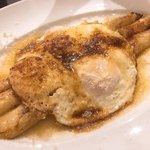 Antica torattoria cibo - ロゼアスパラのビスマルク　アンチョビバター