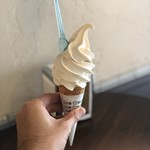 ジェラテリア アクオリーナ - メープルのジェラートソフト（630円）税込