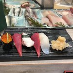 寿司の美登利 - 梅にぎり 800円