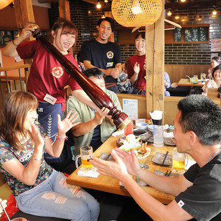 生つくねなど名物料理を含む飲み放題付コース