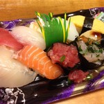 スーパーセンター トライアル - 上にぎり寿司　398円