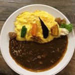 くまげら - オムホエーカレー  税込1000円