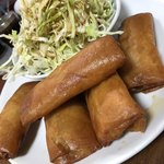 上海菜 - 普通の春巻き
            ジャンボサイズの春巻き5本で450円！