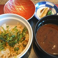 暗闇坂宮下 丸の内店 - 桜海老御飯   赤出汁   香物
