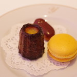 オテル・ド・ヨシノ - ミニャルディーズ