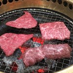 炭火焼肉 牛和鹿 - 上ロース、上カルビ、上ハラミ