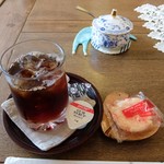 喫茶 みんと - アイスコーヒー（菓子付き）
