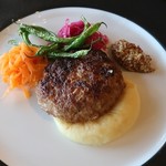 アオヤマダイニング ザループ - 伊賀牛とさくらポークのハンバーグステーキ