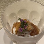 星期菜 白金 - ＊唐津の赤雲丹、渡り蟹が盛られ、フカヒレもタップリ。茶碗蒸しのお味もいいこと。