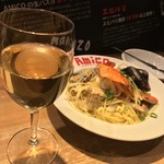 モチモチ食感の生パスタのお店 AMICO - Amico 名古屋栄店 (アミーコ)(愛知県名古屋市中区栄)魚介たっぷりペスカトーレ