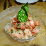 タケル クインディチ - 桃とトマトの冷製スパゲッティーニ