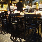 タケル クインディチ - 店内