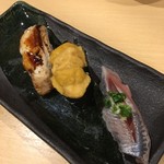 Sushi Tsune - アナゴ、ウニ、イワシ